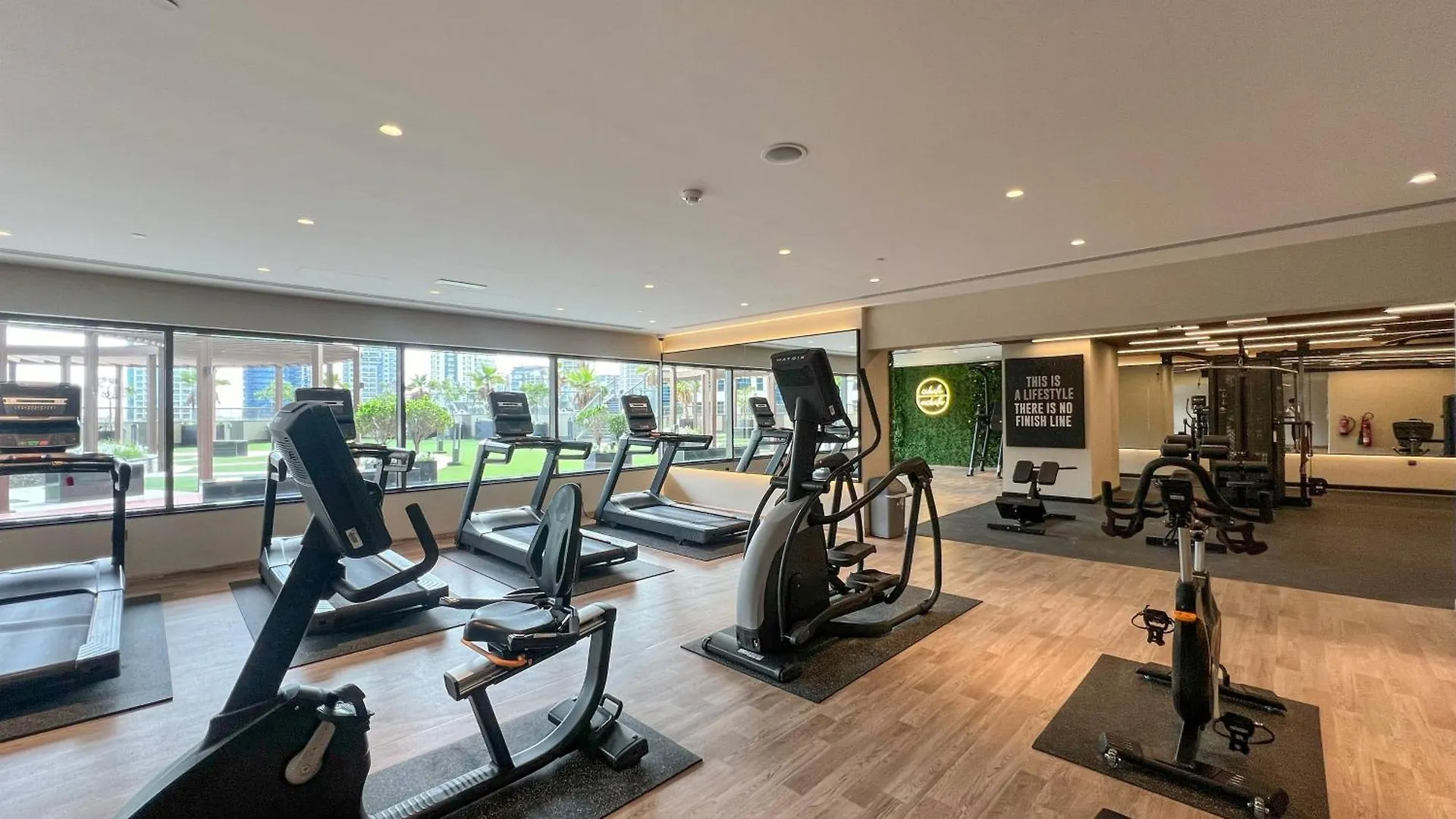 Apartment Luxurious Studio In Elite With Canal View Dubai