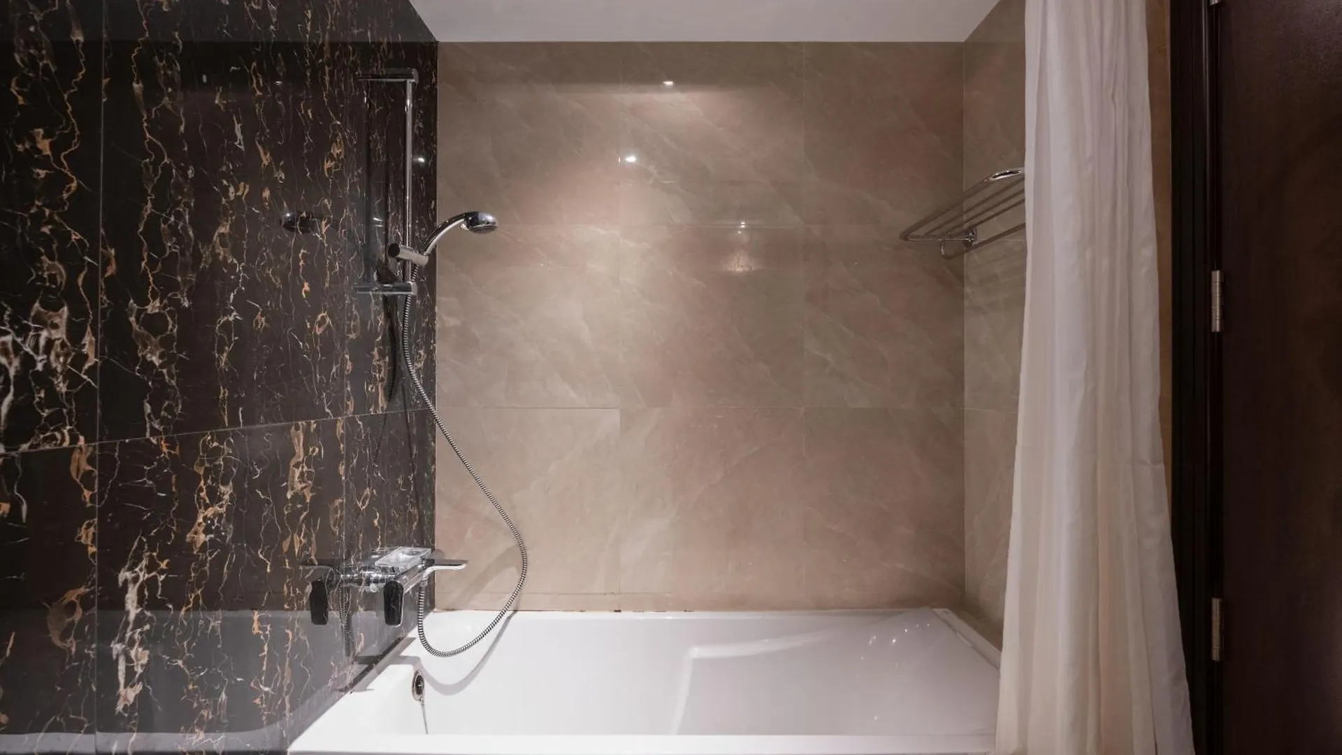 Lägenhet Luxurious Studio In Elite With Canal View Dubai Förenade Arabemiraten