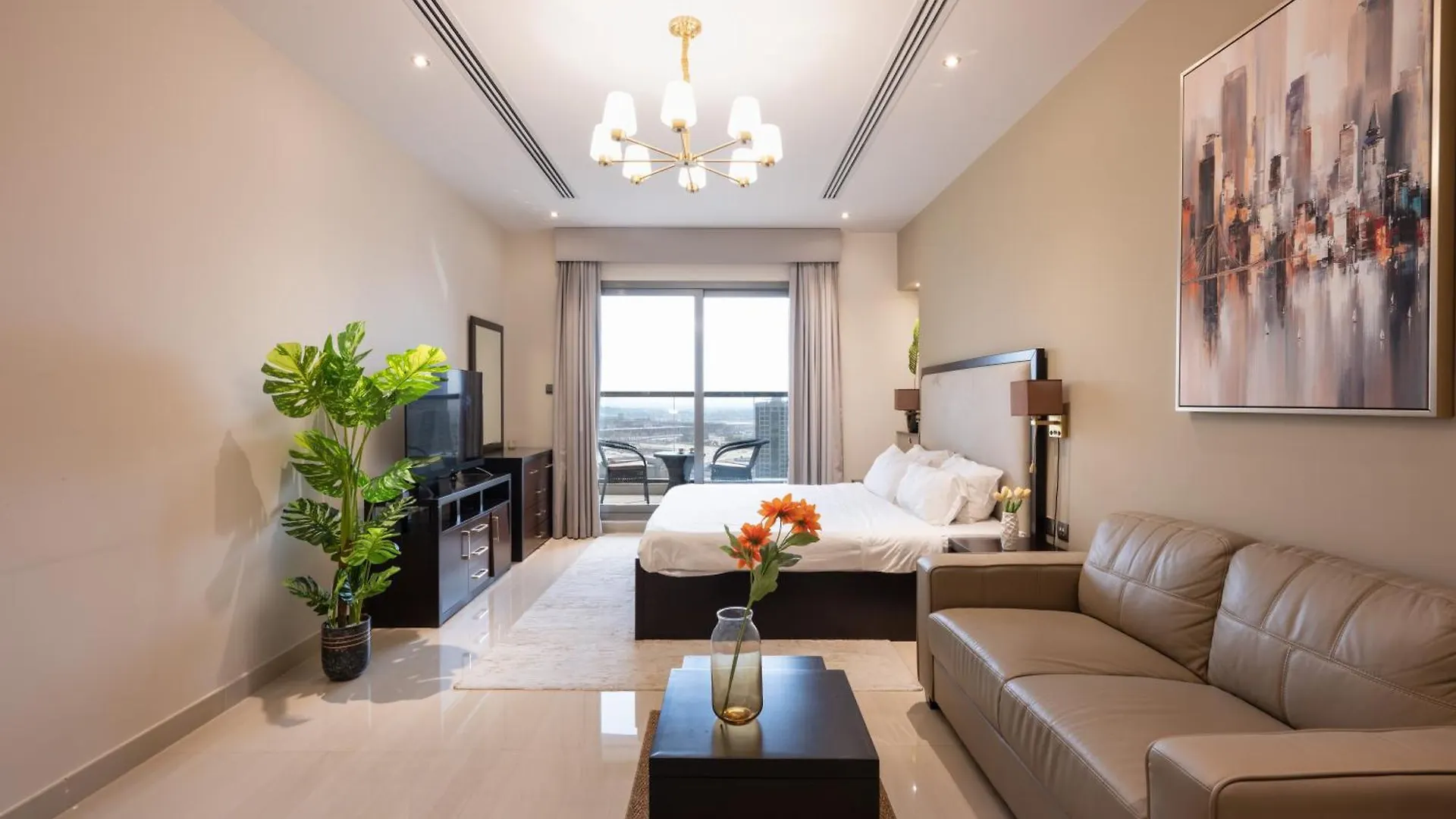 Luxurious Studio In Elite With Canal View Dubai